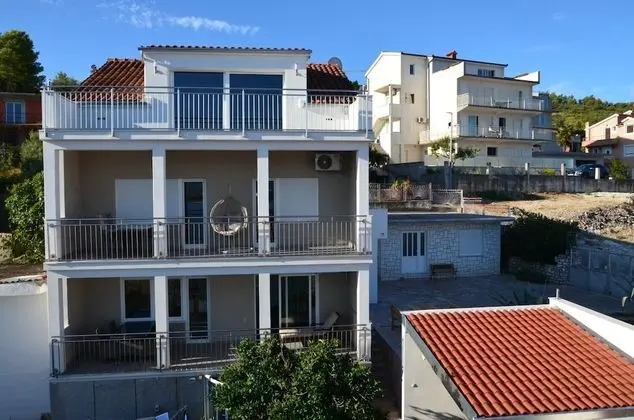Apart Daire (Vidosava - 100m from sea - A3(4))