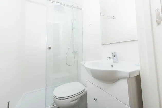 Apart Daire, Banyolu/Duşlu