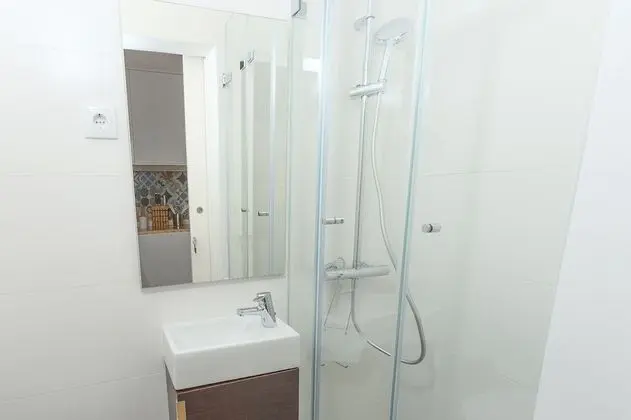 Apart Daire, Banyolu/Duşlu