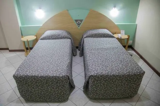 İki Ayrı Yataklı Oda, 2 Tek Kişilik Yatak