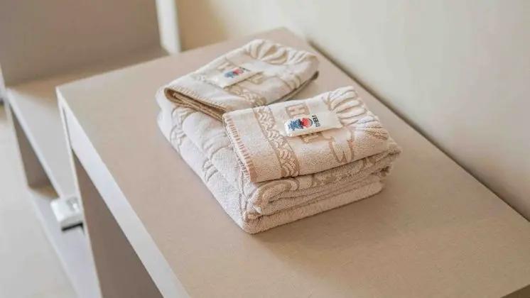 Üç Kişilik Oda (1 cama de casal e 1 cama solteiro)