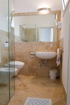 Superior Tek Büyük Yataklı Oda