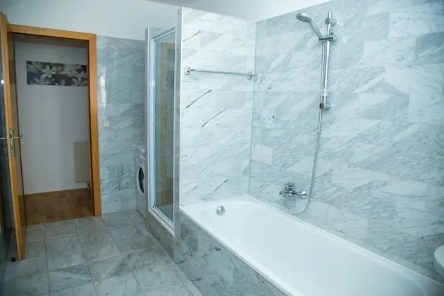 Deluxe Çatı Katı Süiti (Penthouse), 3 Yatak Odası, Teras (TOP 28)