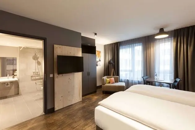 Oda, 2 Tek Kişilik Yatak, Business Dinlenme Salonu Kullanımı (Lounge)