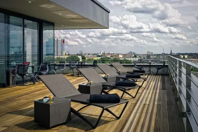 Deluxe King Suite