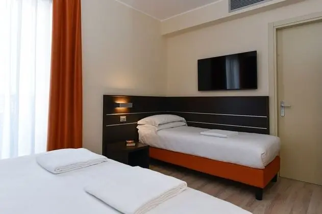 Üç Kişilik Oda, Balkon