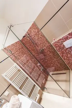 Apart Daire, 2 Yatak Odası (with garage)