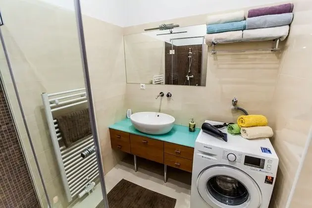 Apart Daire, 3 Yatak Odası (with garage)