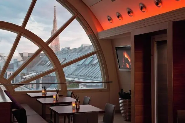 Executive Oda, 1 En Büyük (King) Boy Yatak, Sigara İçilmez (M Club Lounge Access)