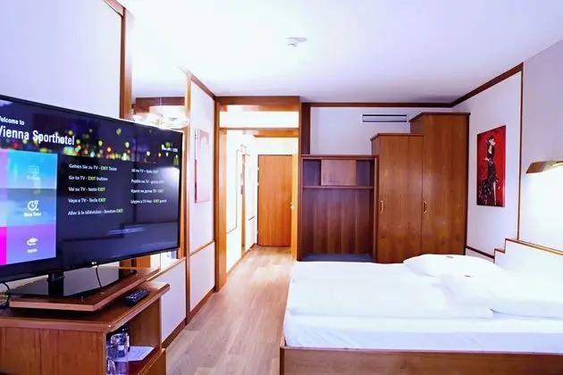 Business Tek Büyük Yataklı Oda