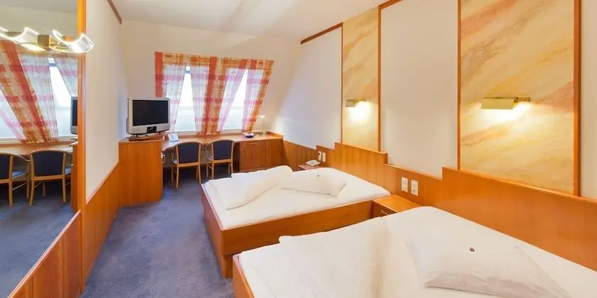 Comfort Tek Büyük Yataklı Oda