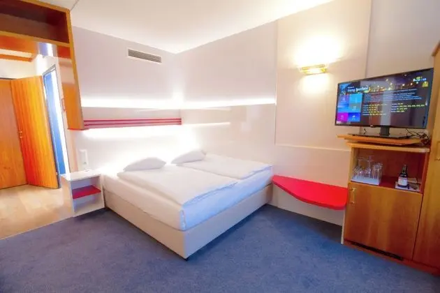 Comfort Tek Büyük Yataklı Oda
