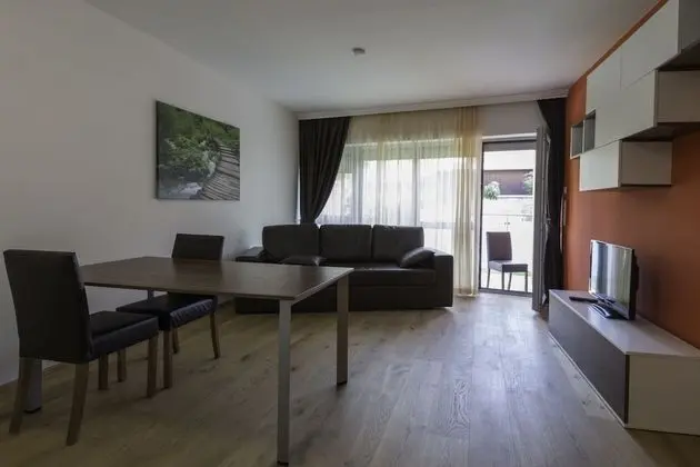 Apart Daire, Bahçe Manzaralı