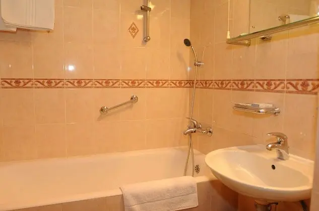 Standard Üç Kişilik Oda