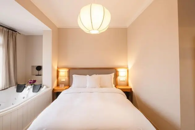 Jakuzili Deluxe Oda, Şehir Manzaralı, Jakuzili
