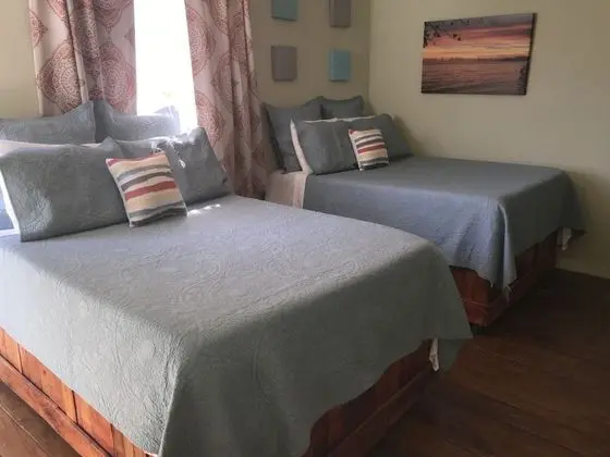 Deluxe Tek Büyük Yataklı Oda, 2 Çift Kişilik Yatak, Balkon, Kısmi Deniz Manzaralı