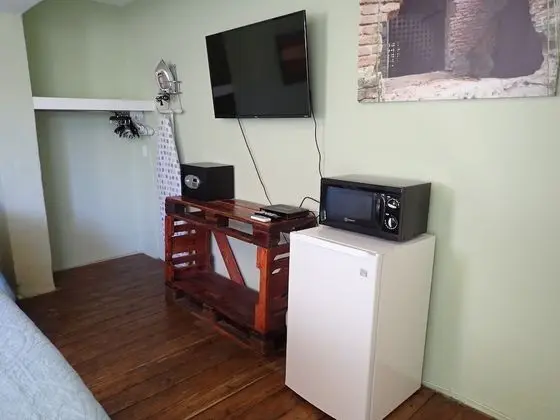 Deluxe Tek Büyük Yataklı Oda, 2 Çift Kişilik Yatak, Balkon, Kısmi Deniz Manzaralı