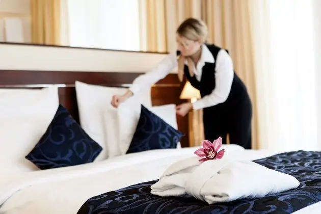 Junior Süit, 1 Büyük (Queen) Boy Yatak