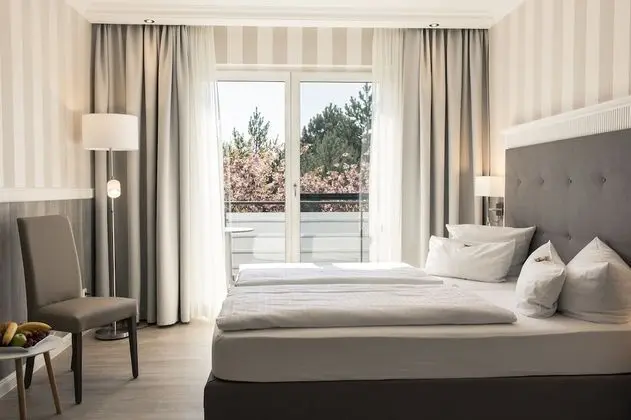 Deluxe Tek Büyük Yataklı Oda, Bahçe Manzaralı