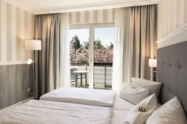 Deluxe Tek Büyük Yataklı Oda, Bahçe Manzaralı