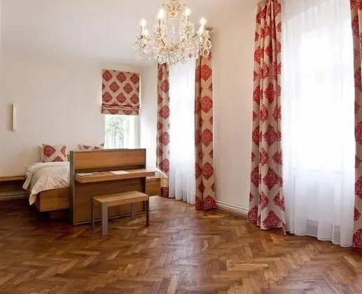 Deluxe Oda, 1 En Büyük (King) Boy Yatak, Sigara İçilmez