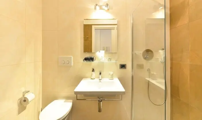 Comfort Tek Büyük Yataklı Oda, Özel Banyo