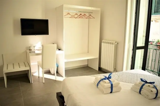 Exclusive Tek Büyük Yataklı Oda