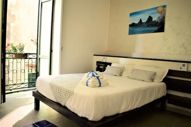 Exclusive Tek Büyük Yataklı Oda