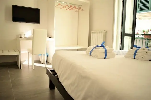 Exclusive Tek Büyük Yataklı Oda