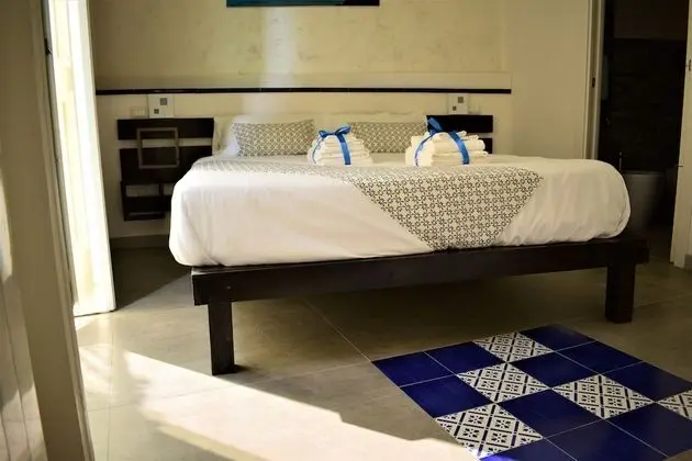 Exclusive Tek Büyük Yataklı Oda