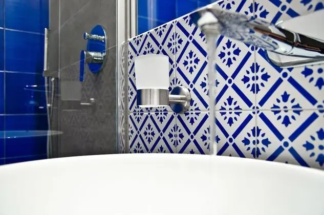 Exclusive Tek Büyük Yataklı Oda