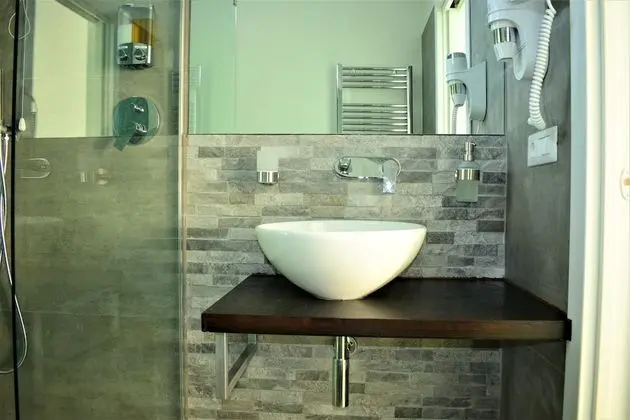 Luxury Üç Kişilik Oda