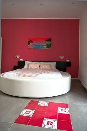 Romantic Tek Büyük Yataklı Oda