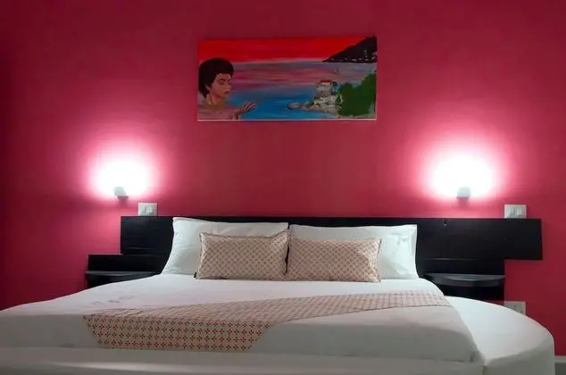 Romantic Tek Büyük Yataklı Oda