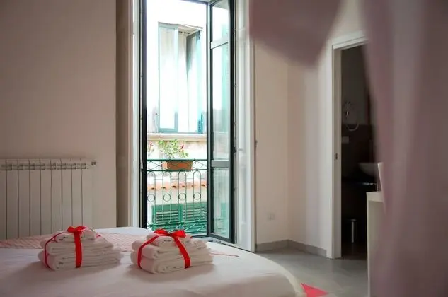 Romantic Tek Büyük Yataklı Oda