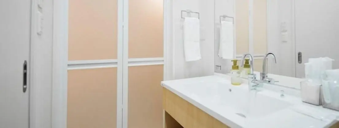 Deluxe Stüdyo, Sigara İçilmez