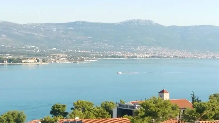 Apart Daire (The View - close to the beach & parki)