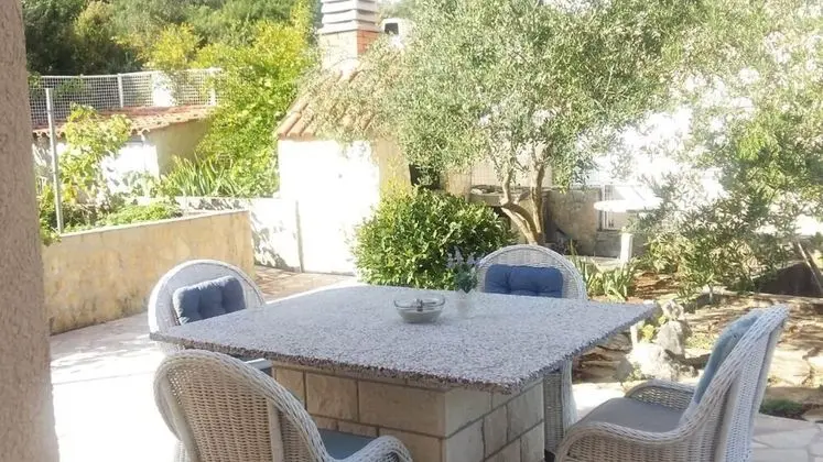 Apart Daire (The View - close to the beach & parki)