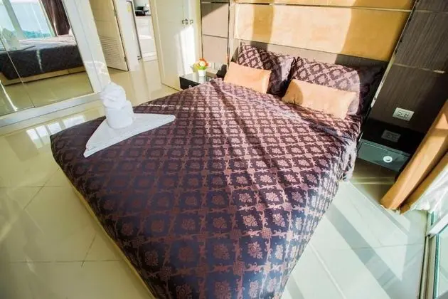 One Bedroom Apartment