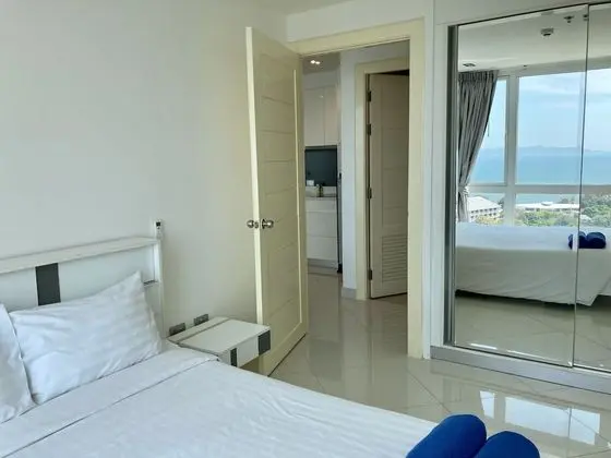 One Bedroom Apartment