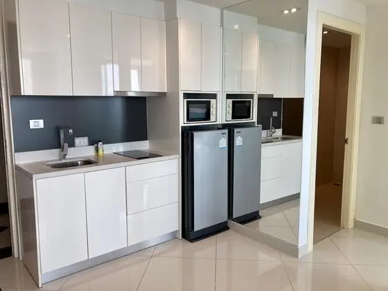 One Bedroom Apartment