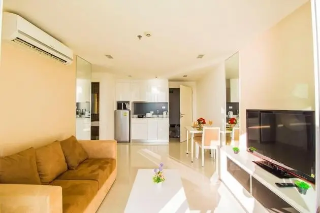 One Bedroom Apartment