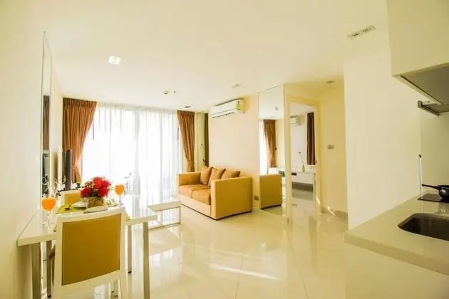 One Bedroom Apartment