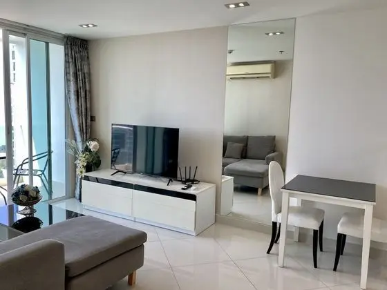 One Bedroom Apartment