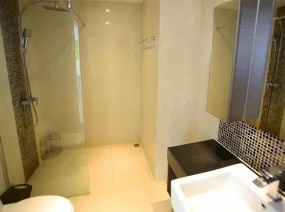 One Bedroom Apartment