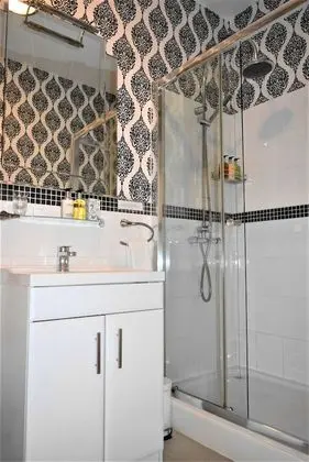 Standard Tek Büyük Yataklı Oda, Banyolu/Duşlu