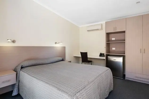 Business Oda, Sigara İçilmez (Business Class Room)