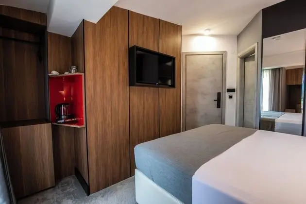 Deluxe Tek Büyük Yataklı Oda, 1 Büyük (Queen) Boy Yatak, Balkon, Şehir Manzaralı