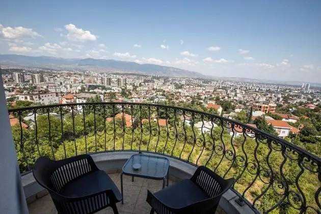 Deluxe Tek Büyük Yataklı Oda, 1 Büyük (Queen) Boy Yatak, Balkon, Şehir Manzaralı