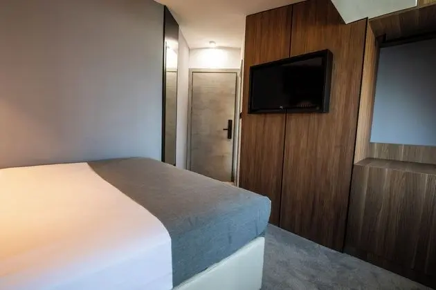 Deluxe Tek Büyük Yataklı Oda, 1 Büyük (Queen) Boy Yatak, Balkon, Şehir Manzaralı